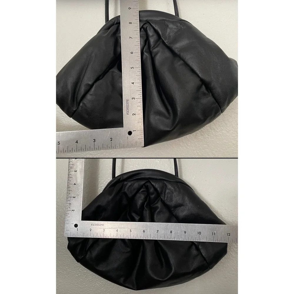 N/A compartment main pocket